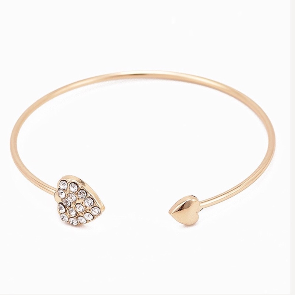 🆕Girls Gold platedheart bracelet w/Rhinestone